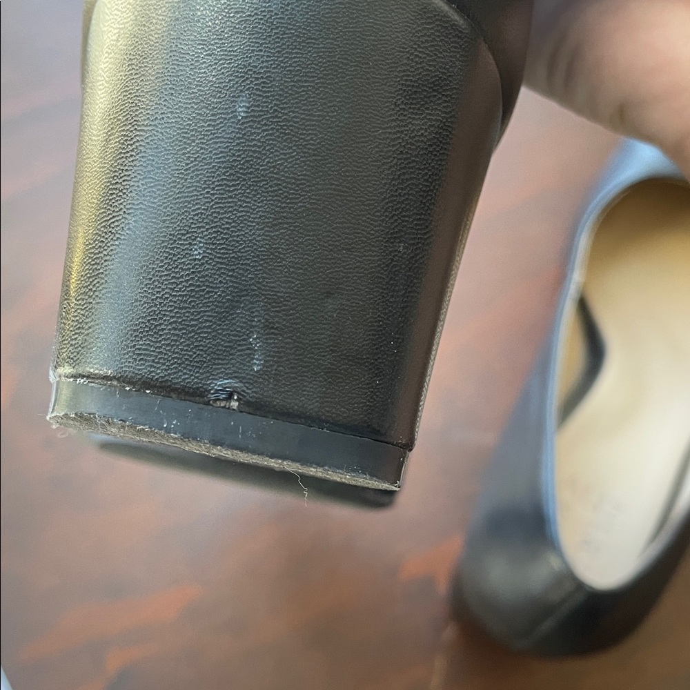 Naturalizer Chunky Black Leather Heels - Picture 5 of 5